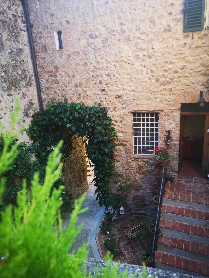 Antico Borgo Di Torri Bed & Breakfast Sovicille Luaran gambar